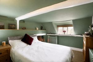 Bedroom- click for photo gallery